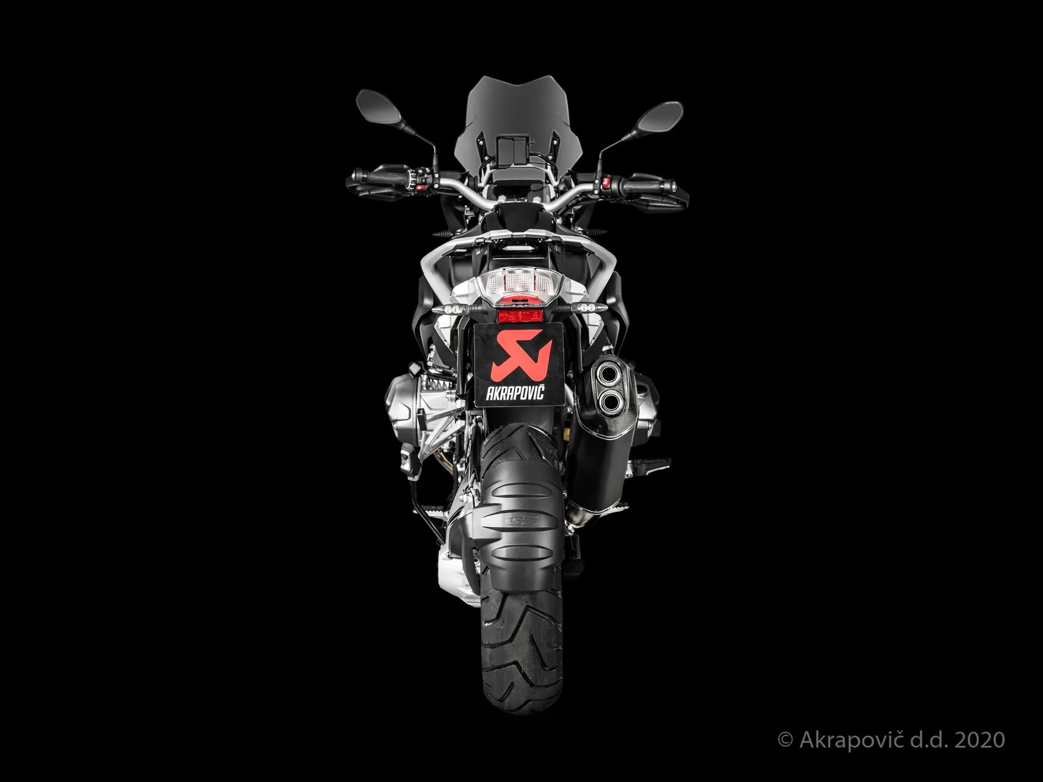 Akrapovic Slip-on Line Schalldämpfer Straße