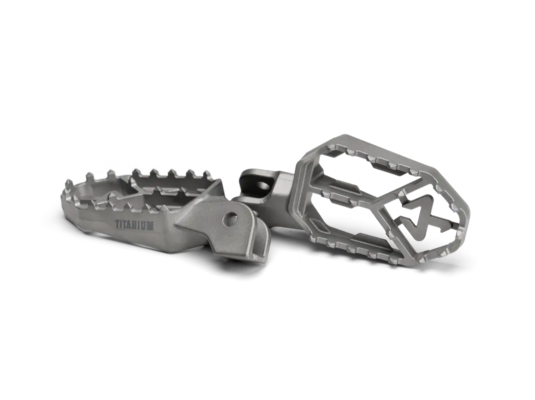 Akrapovic Titan-Fußrasten