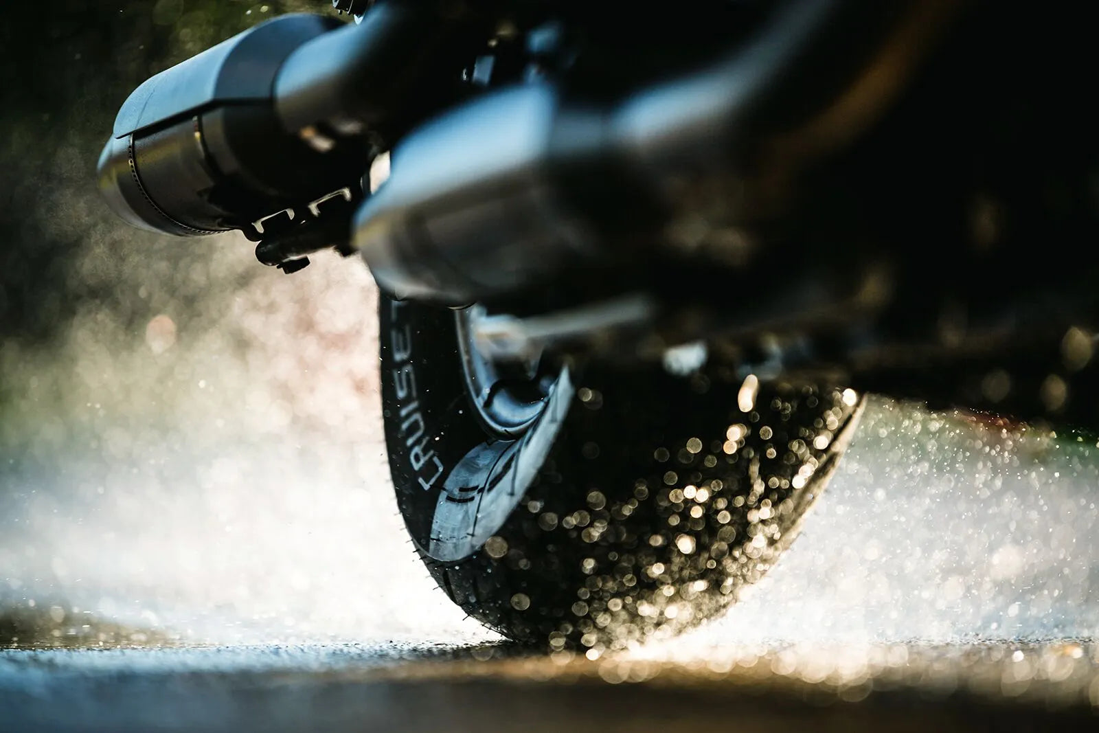 Metzeler Cruisetec Reifen 180/60R16 für Cruiser-Motorräder