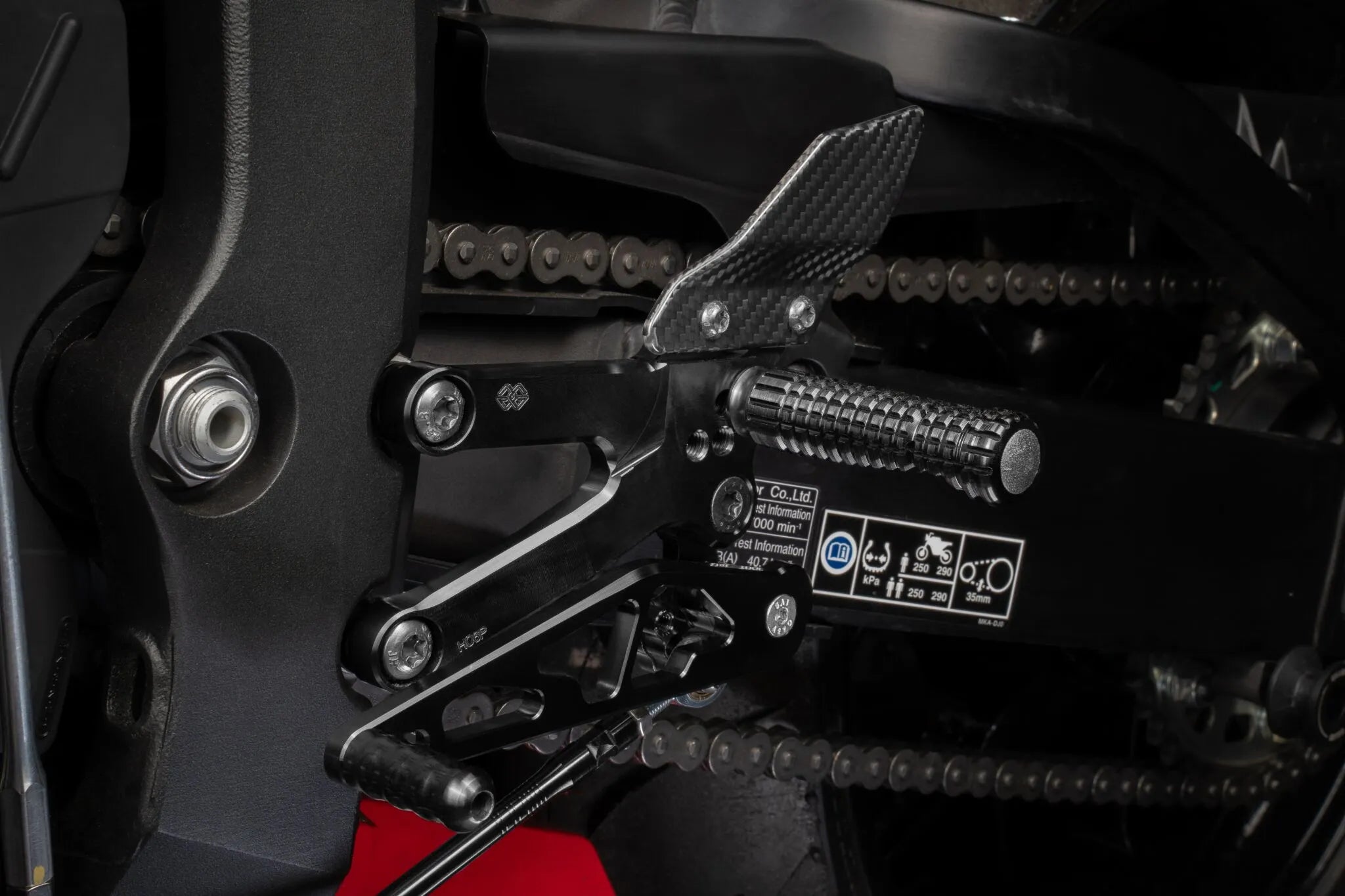 Gilles Tooling FXR Fußrastenanlage – Ultimatives Leistungs-Upgrade