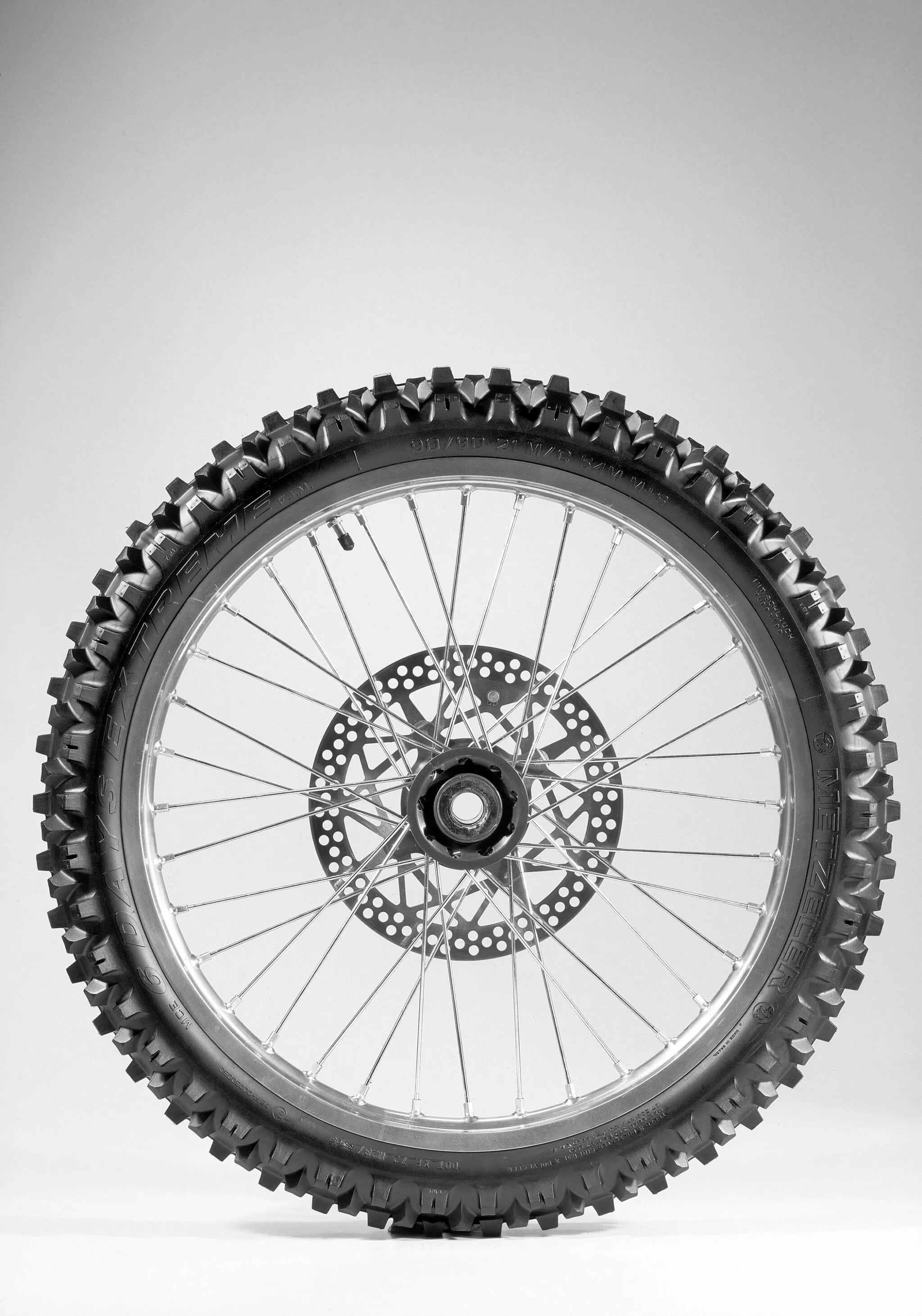 Metzeler Mce 6 Days Extreme Reifen 90/100-21 Vorderachse