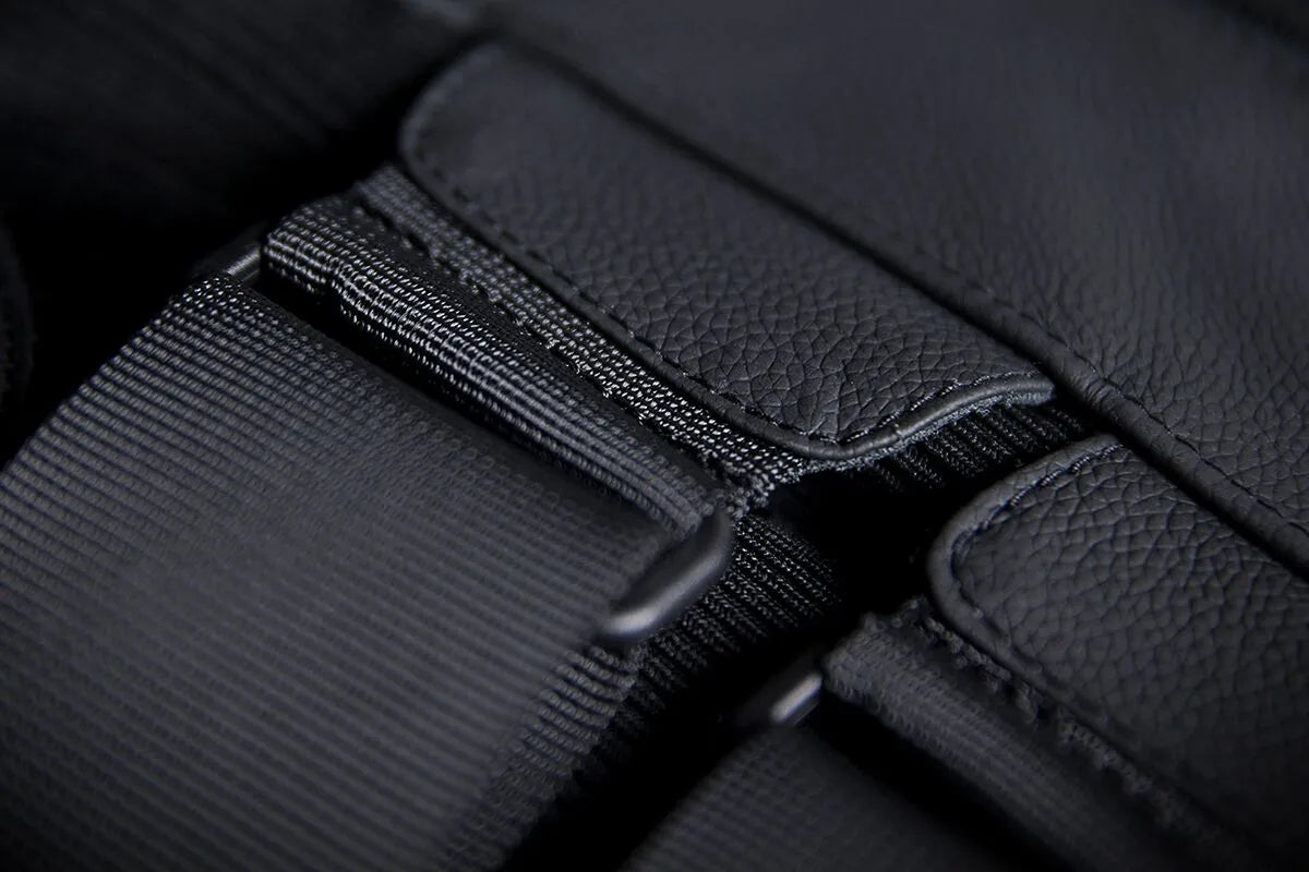 Icon Regulator™ D3o®ipped Lederweste für Motorradfahrer - Schwarz