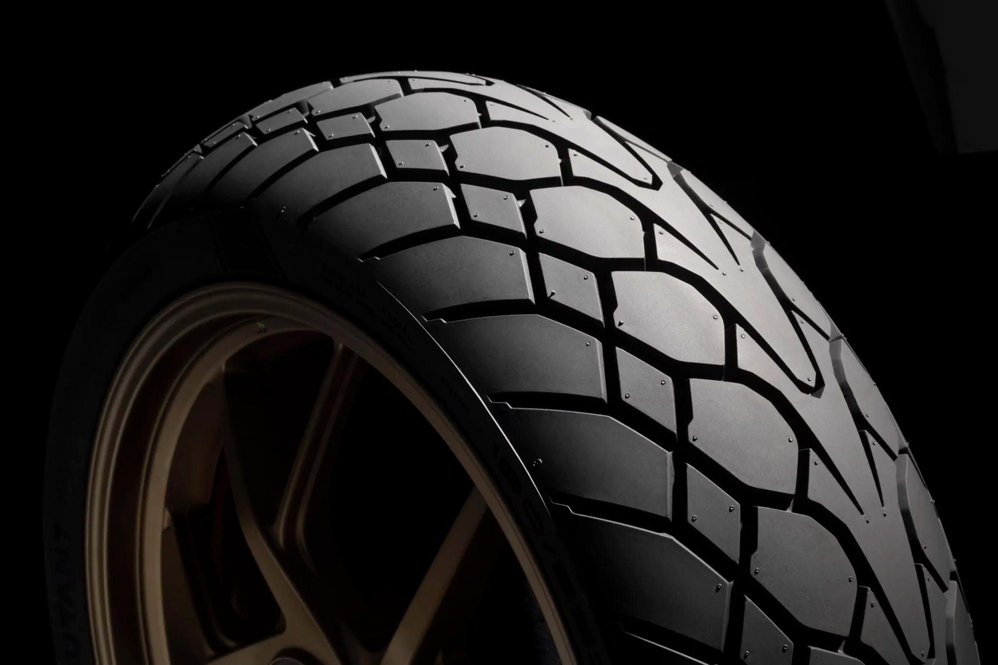 Dunlop Mutant Reifen 150/70ZR17 Hinterrad M+S schlauchlos