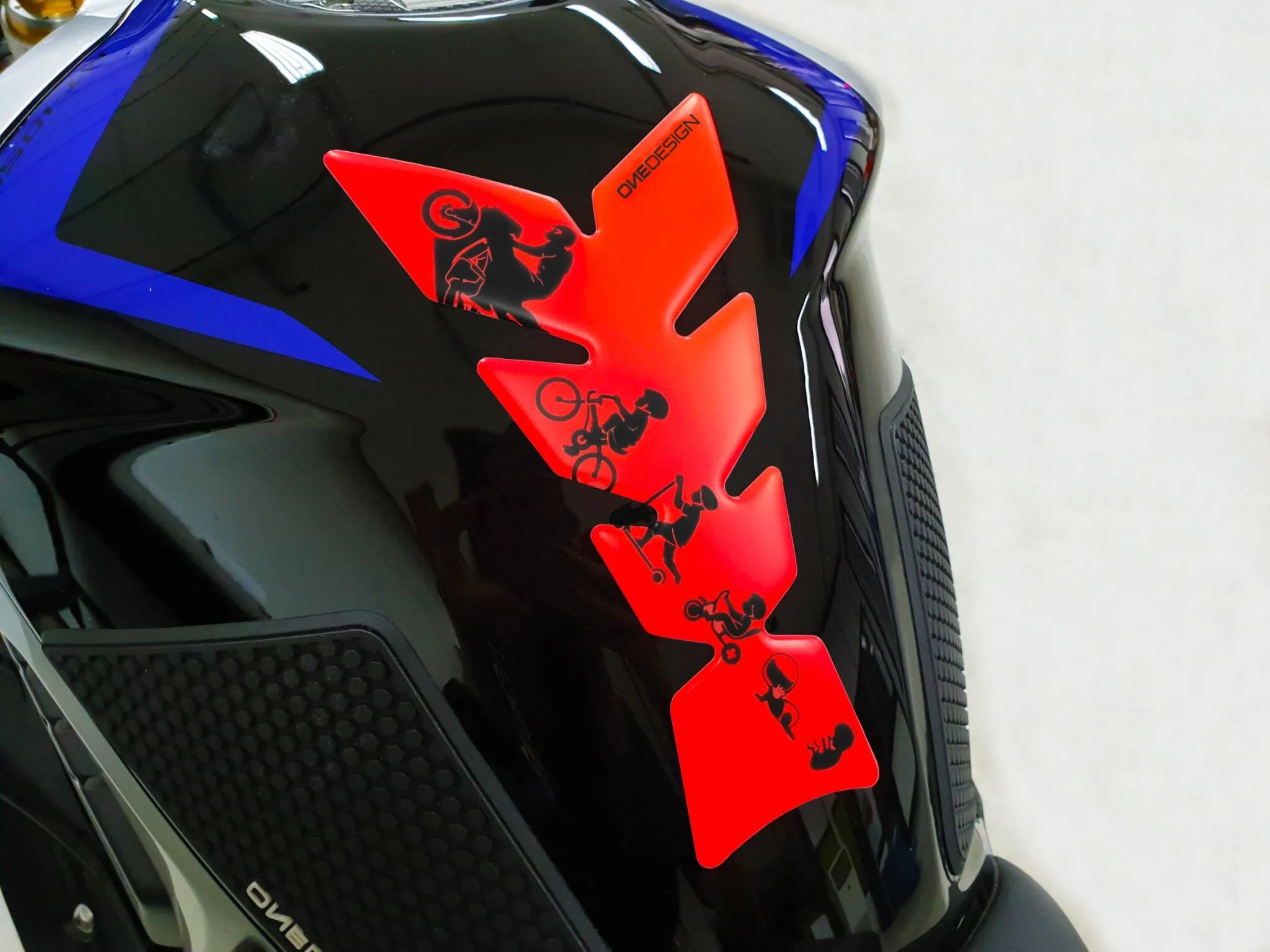 Onedesign Tankpad aus Harz – Universelle Passform