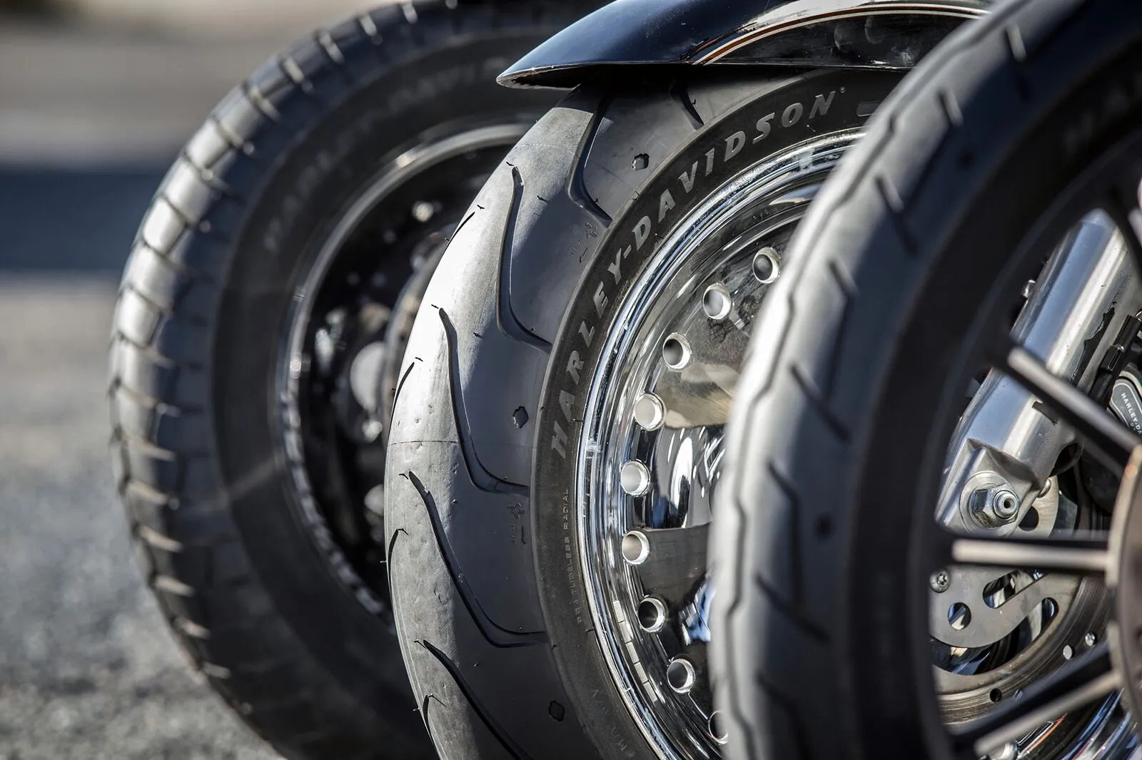 Michelin Scorcher 31 Reifen 100/90B19 für Harley-Davidson
