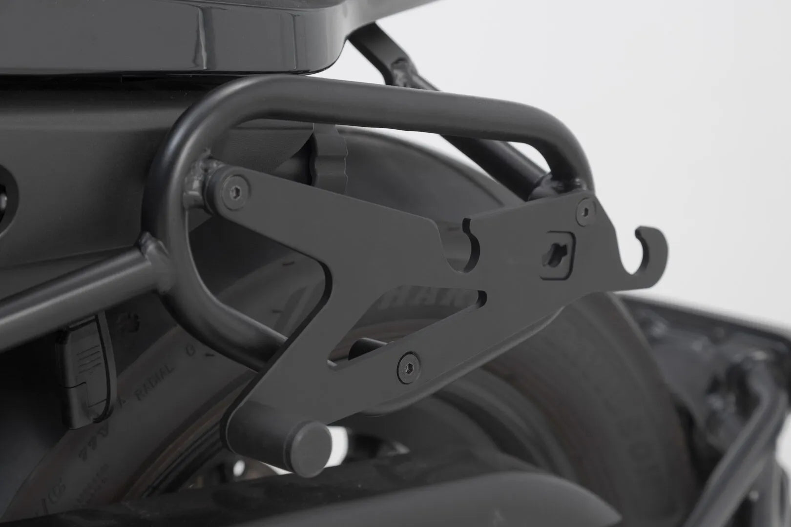 Sw-motech Adapterplatte SLH für SLC rechte Seite