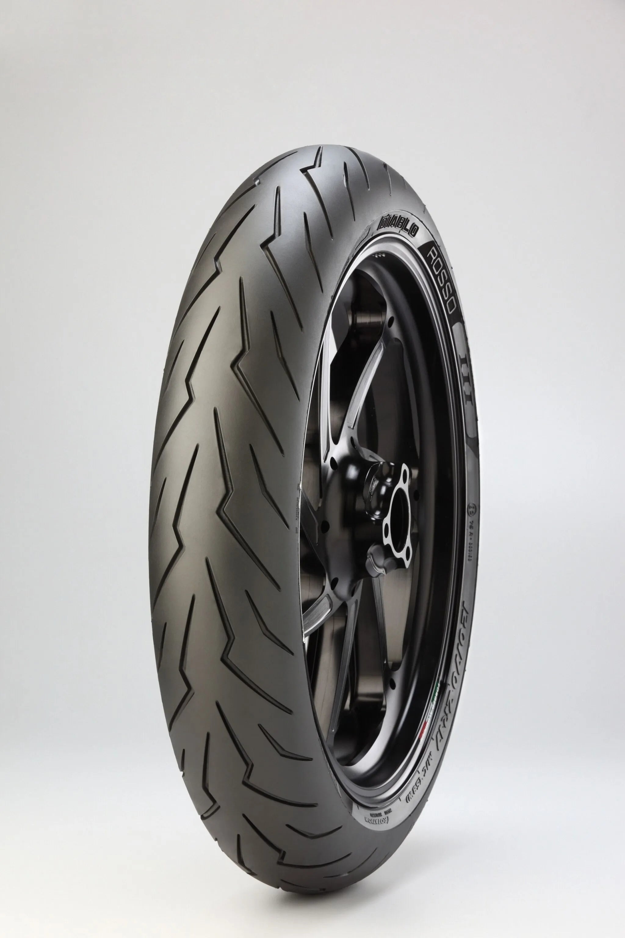 Pirelli Diablo Rosso III Reifen 120/65ZR17 Vorderachse