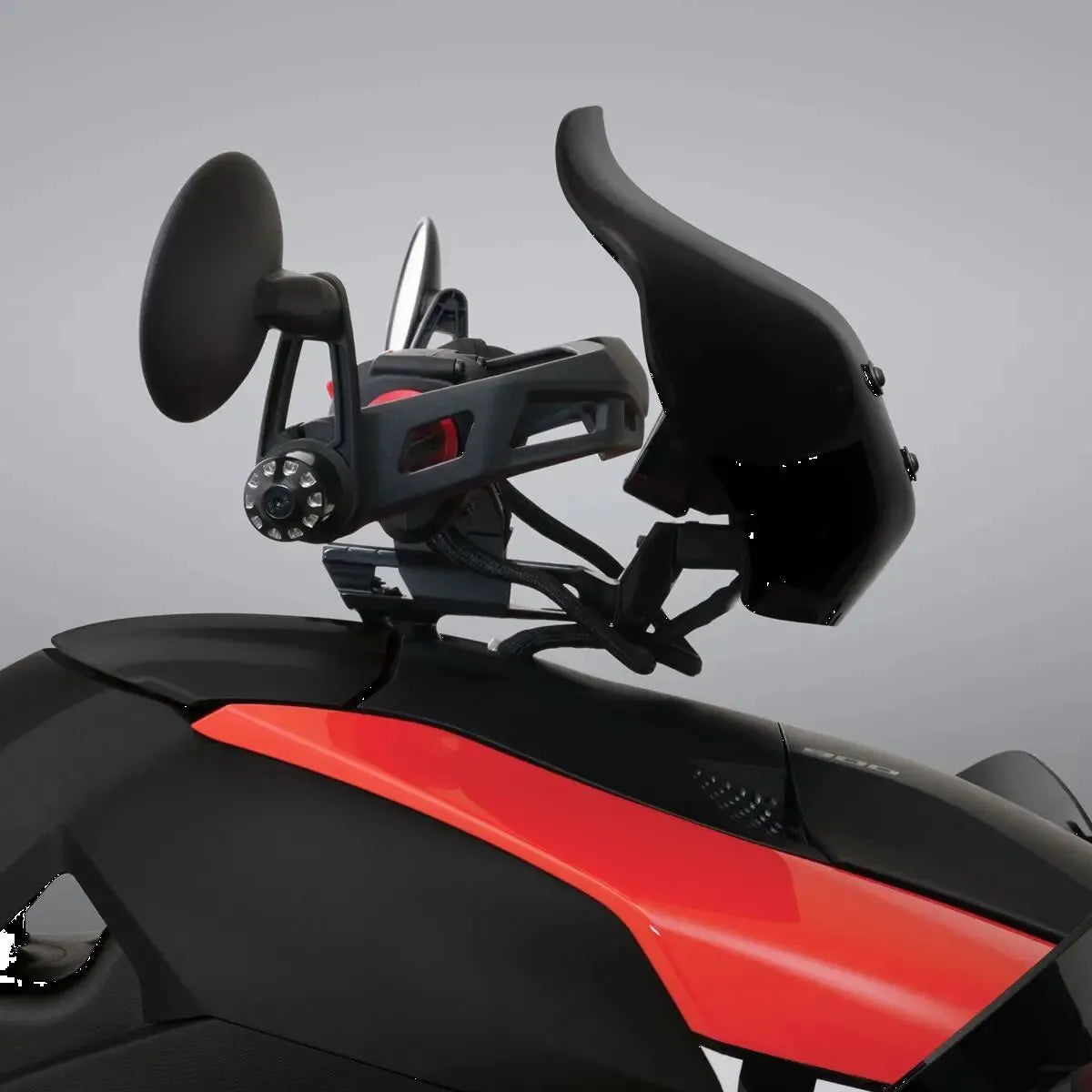 Verchromte, verdeckte Windschutzscheibe von Ryker – Windschutz