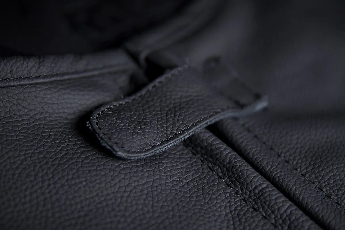 Icon Regulator™ D3o®ipped Lederweste für Motorradfahrer - Schwarz