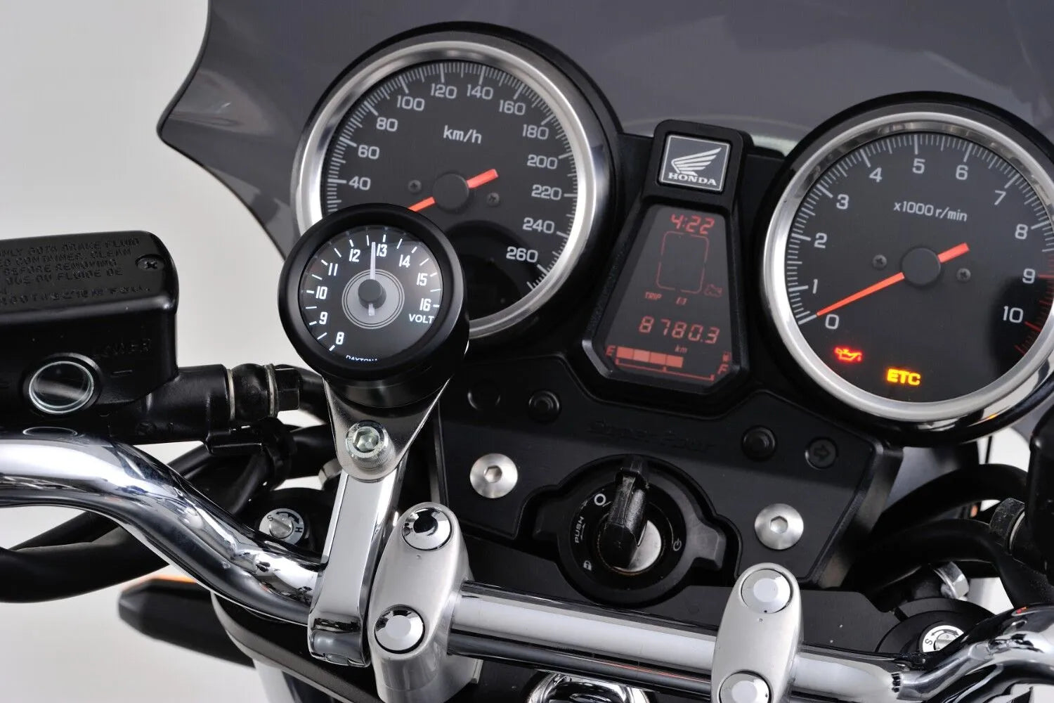 Daytona Velona48 Analoges Voltmeter