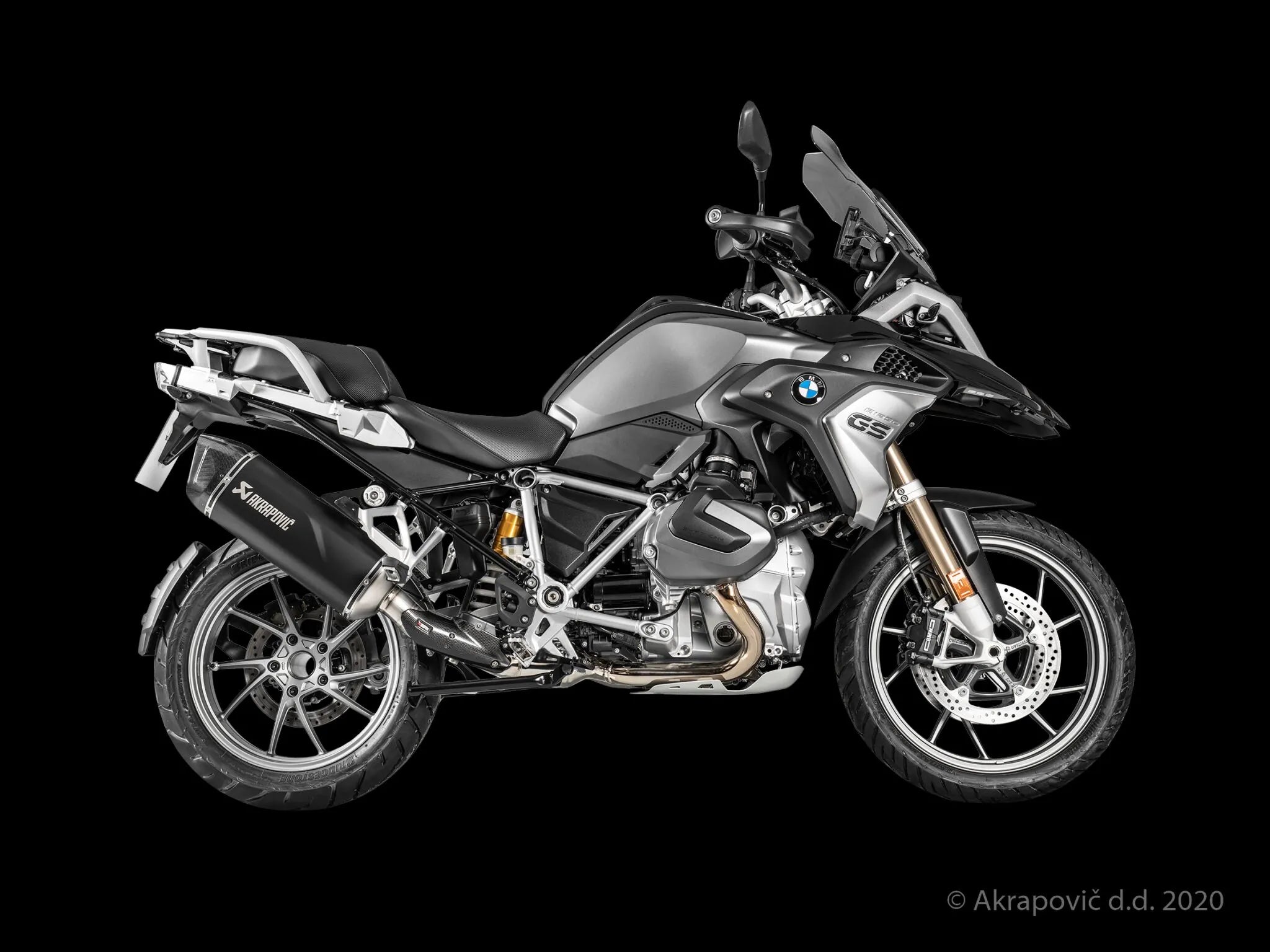 Akrapovic Slip-on Line Schalldämpfer Straße