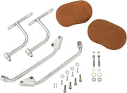 Verchromte Armlehnen – Erhöhter Fahrgastkomfort