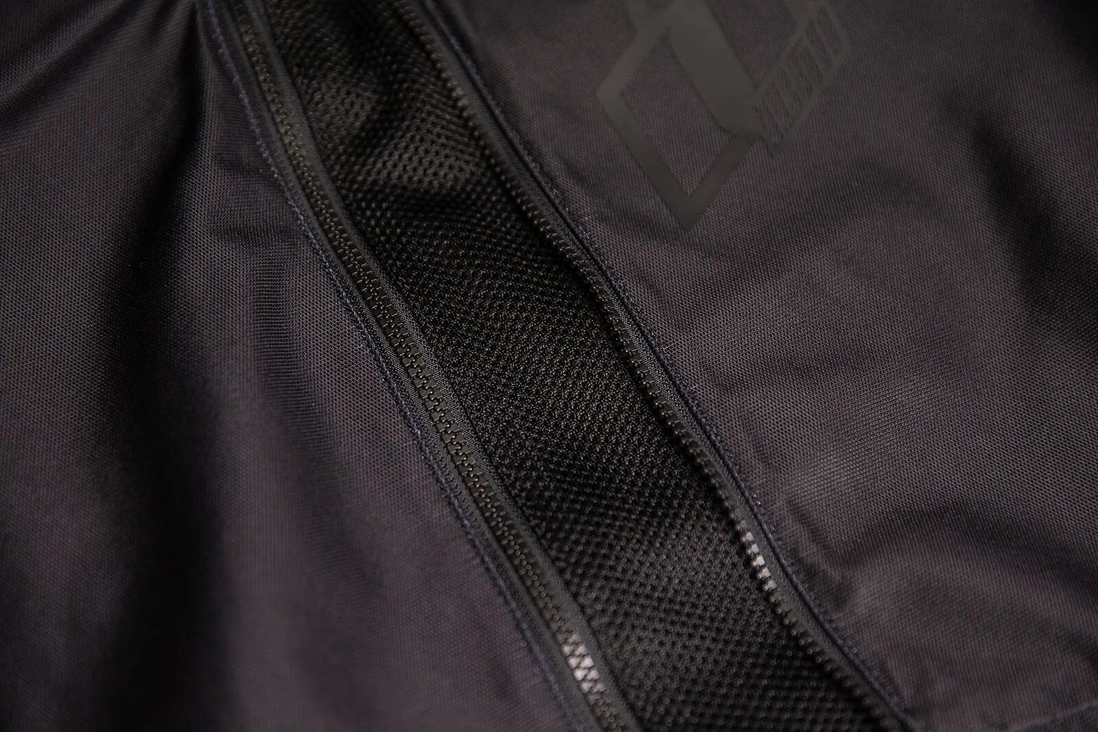 Icon Airform Reitjacke für Vorderradsport – Schwarz