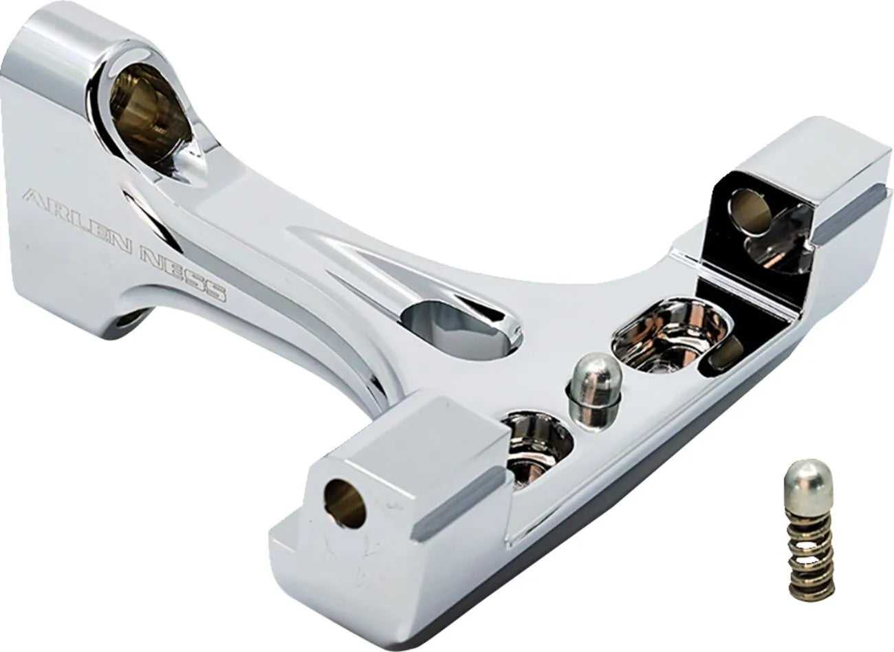 Arlen Ness Schmiedeteile für Beifahrer-Trittbretter