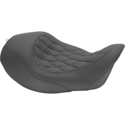 Mustang Wide Tripper Sitz - Vorwärtspositionierung