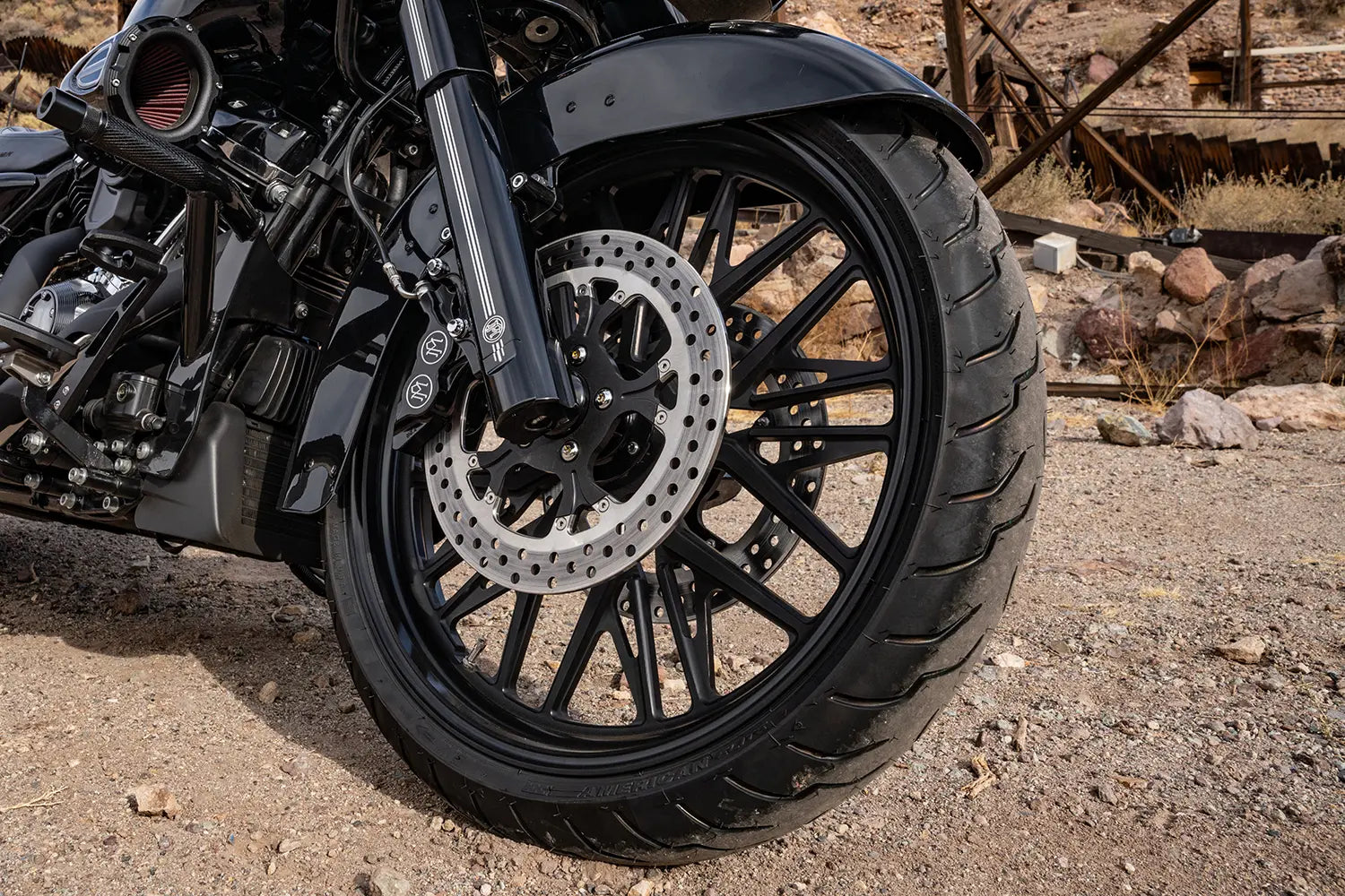 Performance Machine Nivis 21" Vorderrad